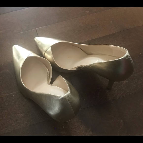 Nice ouest shoes gold with heels very good condition - Picture 2 of 5